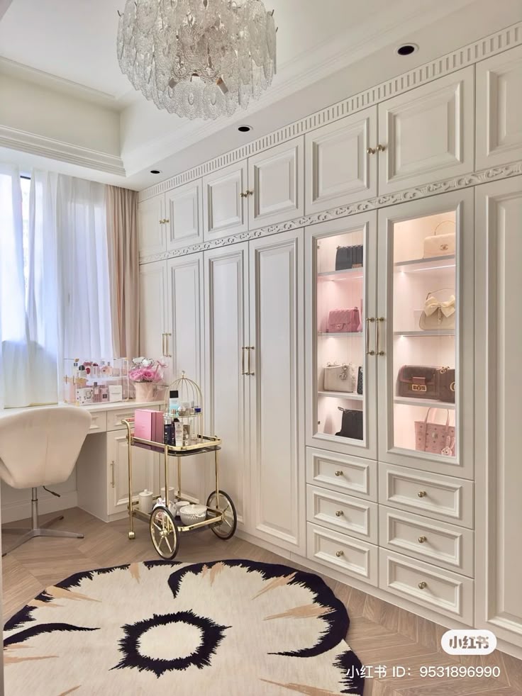 کمددیواری کلاسیک 12